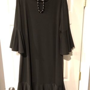 LuLaRoe Maurine 3x with coordinating jewelry